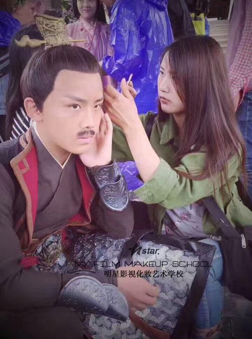 爆料高校女生是谁啊视频,高校女生是谁？视频爆料引发热议  第2张